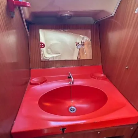 Hotel en barco Velero Barcelona Yatch