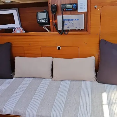 Velero Barcelona Yatch *